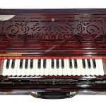 FOLDING-SCALE-CHANGE-BEST-4-REEDS-DUTTA-AND-CO-TOP-Indian-Musical-Instrument-Harmonium-manufacturers-Harmonium-suppliers-and-Harmonium-exporters-in-india-mumbai-Harmonium-manufacturing-company-India